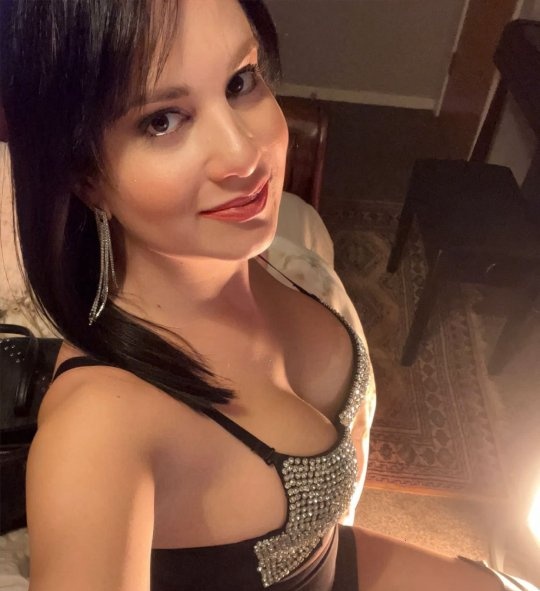 Crystal Bella TS - Photo 1