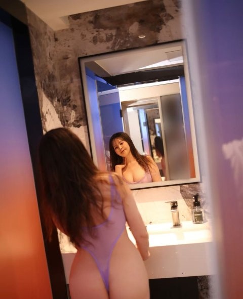 Erica - Photo 3