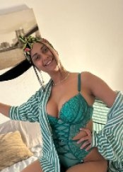 Isabella - Photo 4