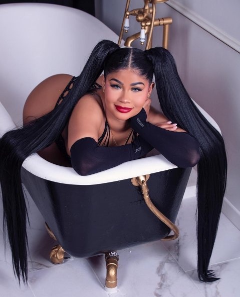 Kelly - Photo 5